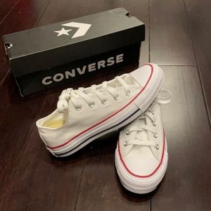 CHUCK TAYLOR ALL STAR SNEAKER